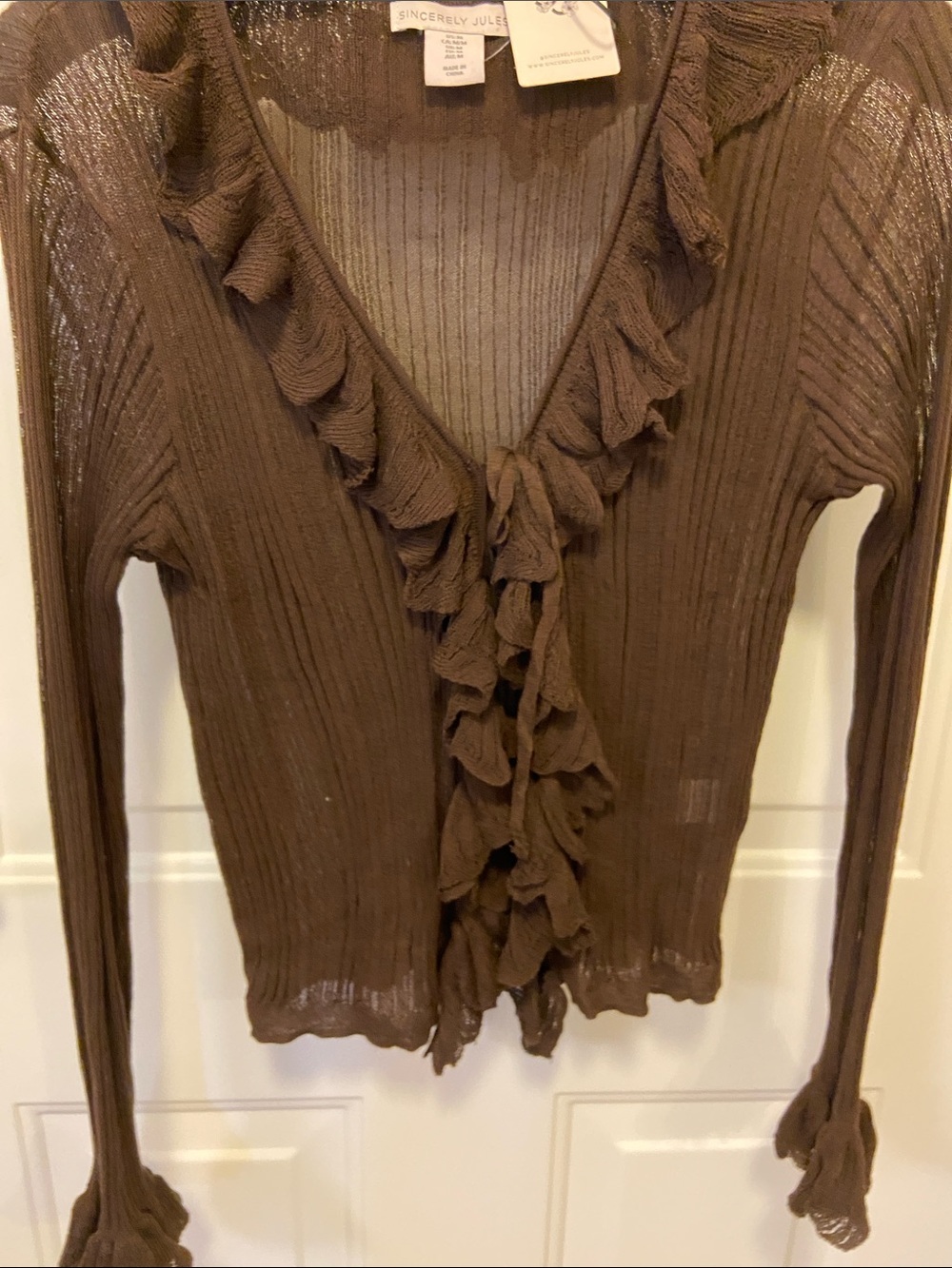 🤎Sincerly Jules Women's Brown Ruffled V-Neck Cardigan🤎 - Picture 3 of 12